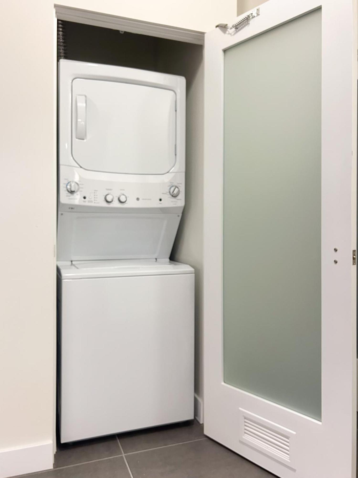 Downtown Escape - 2Br W Skyline Views & Hot Tub Apartamento Los Angeles Exterior foto